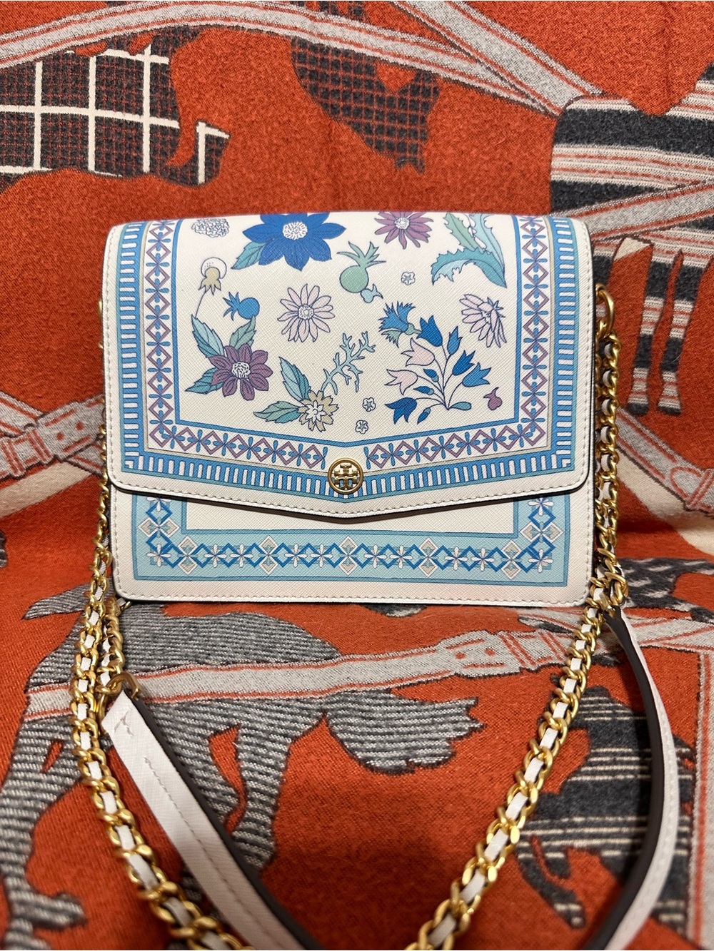 TORY BURCH ❤️🌟CREAM FLORAL PRINT CHAIN CROSSBODY BAG W/ BLUE ACCENTS⭐️